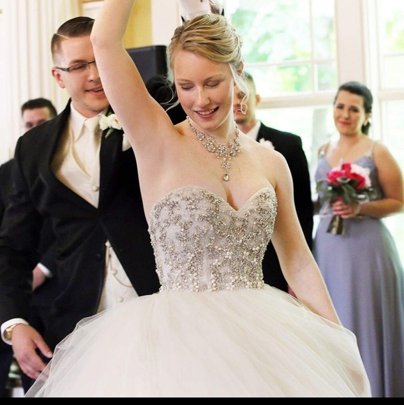 Lazaro Wedding Ball Gown - Picture 6 of 15